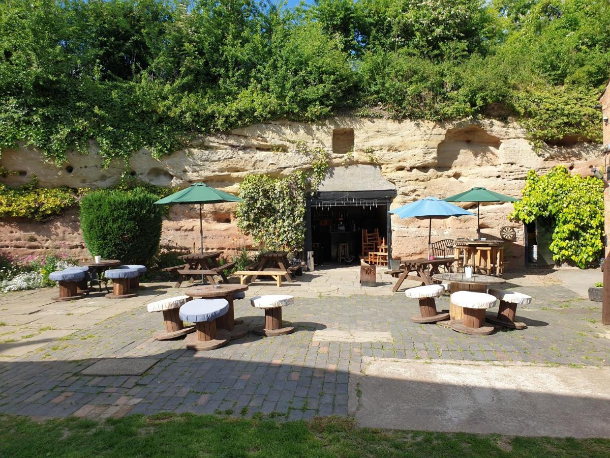 17Th-Century One Bed Studio With Parking & Garden! Elkesley ภายนอก รูปภาพ